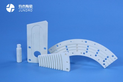 如何判斷氧化鋁陶瓷加工廠(chǎng)的實(shí)力 如何判斷氧化鋁陶瓷加工廠(chǎng)的實(shí)力